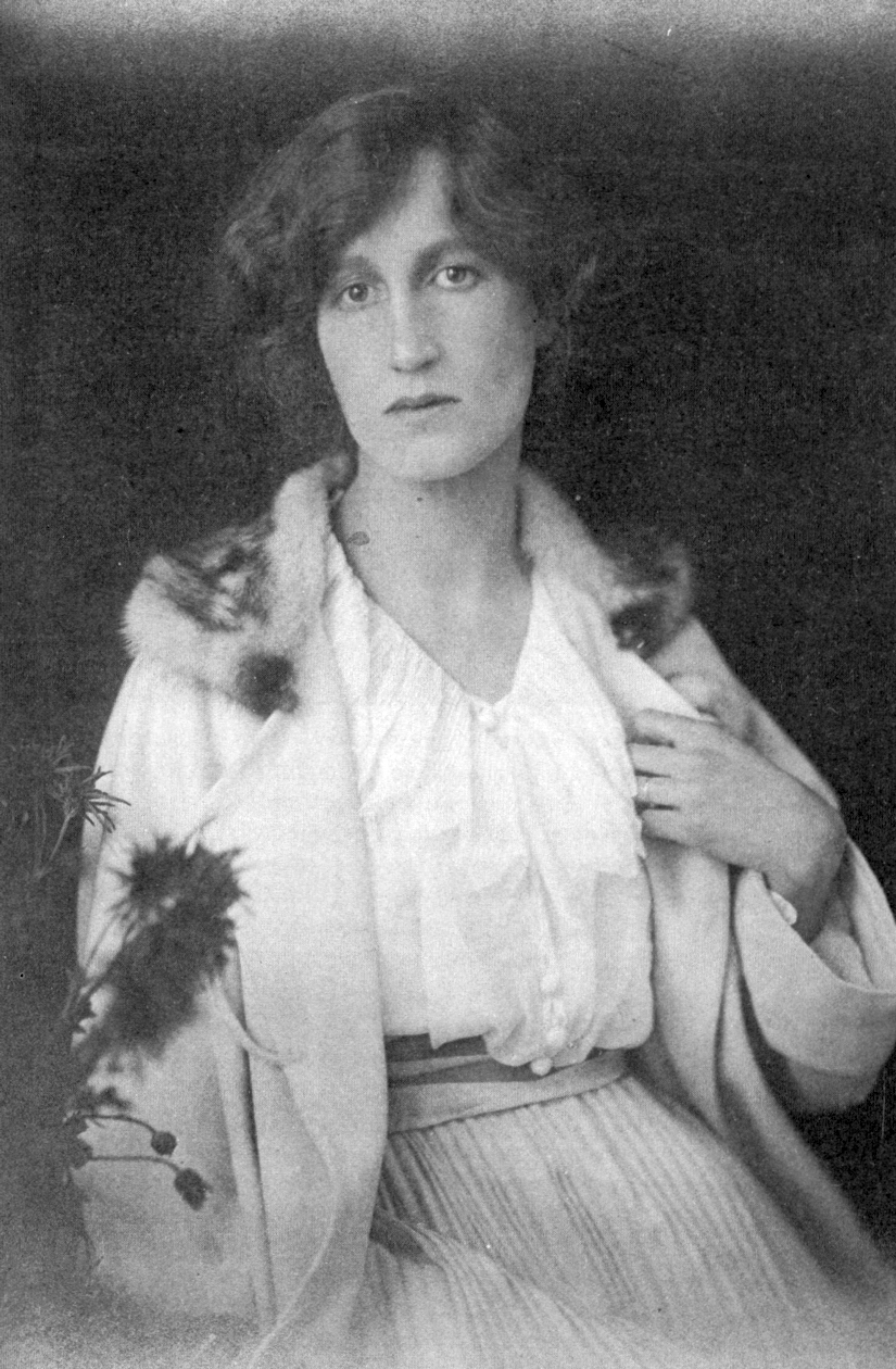 The daughter of H.H. Asquith and a gifted writer and orator who championed her father's political legacy.